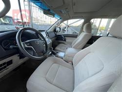 تۆیۆتا لاند کروزەر